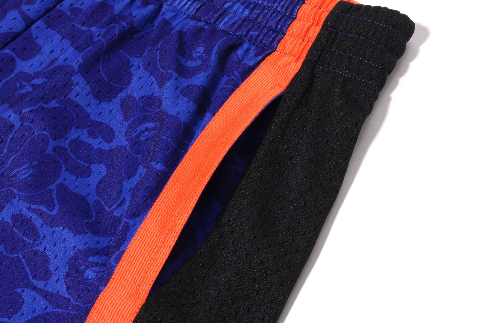 BAPEÂ® X MITCHELL & NESS NEW YORK KNICKS JERSEY SHORTS