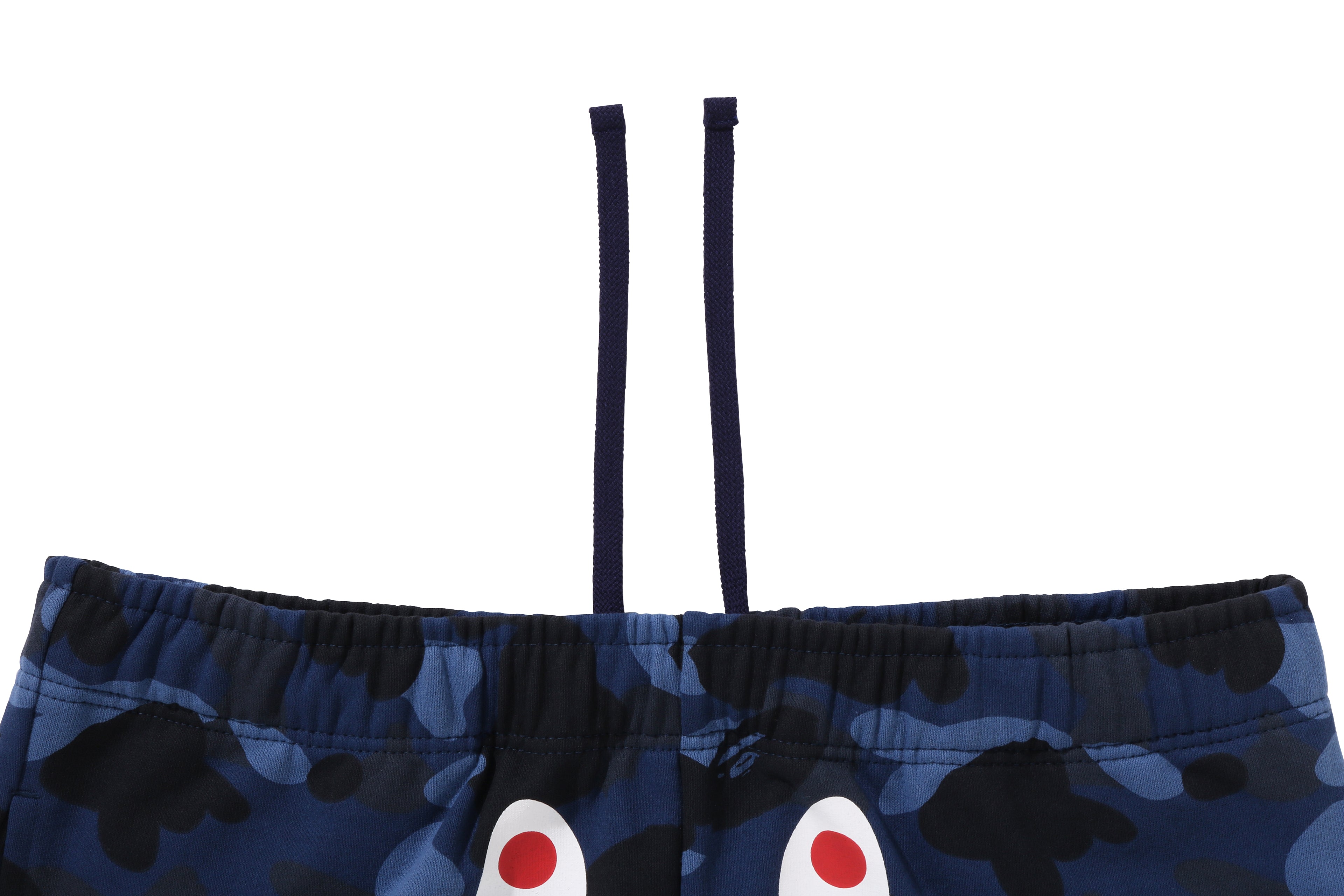 COLOR CAMO SHARK SWEAT SHORTS