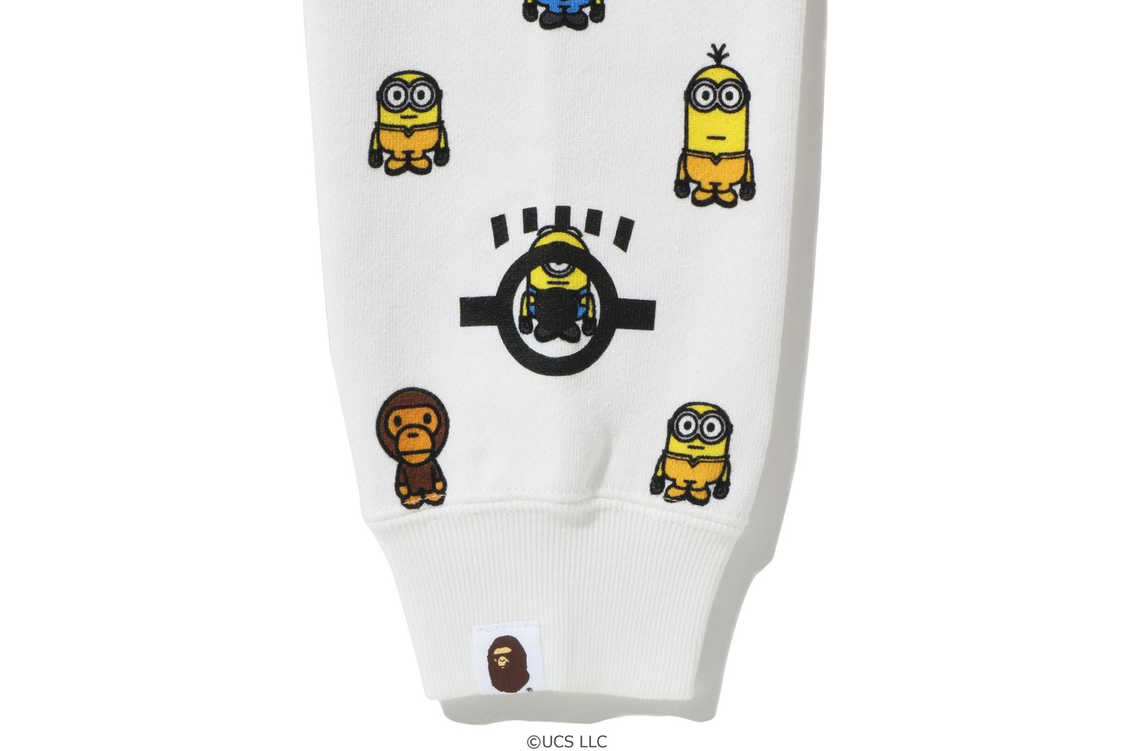 BAPEÂ® X MINIONS SHARK ZIP HOODIE
