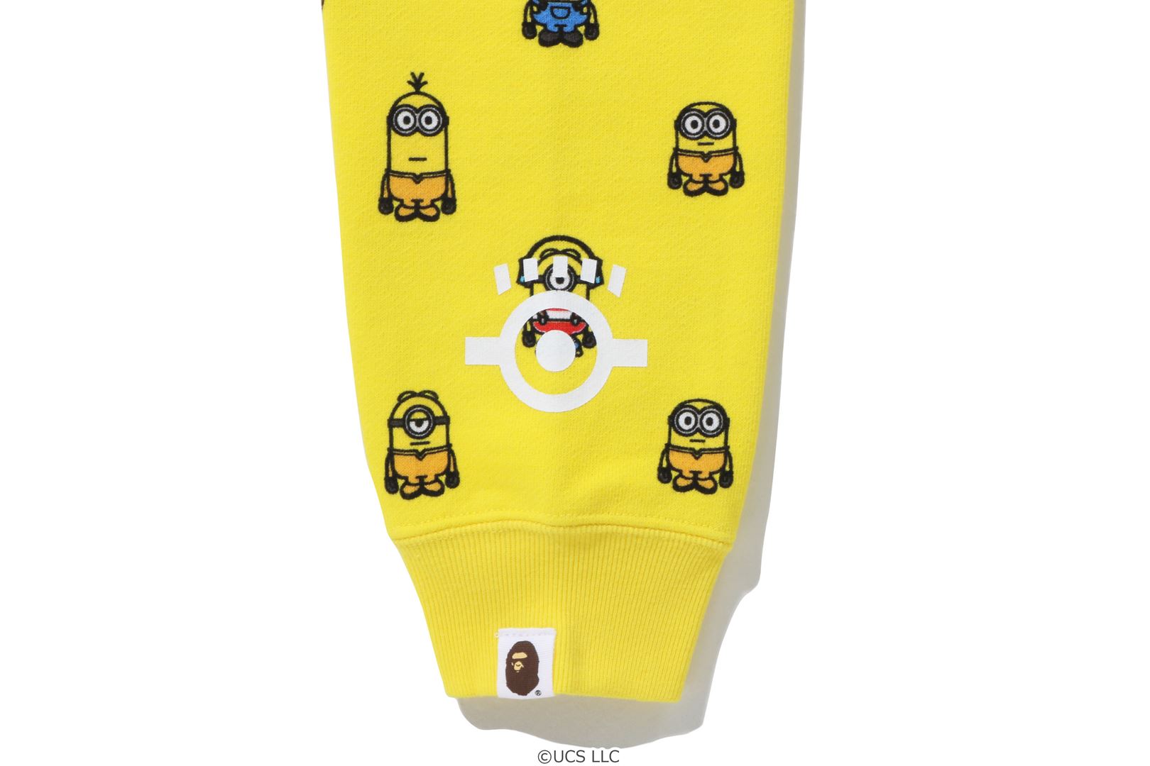 BAPEÂ® X MINIONS SHARK ZIP HOODIE